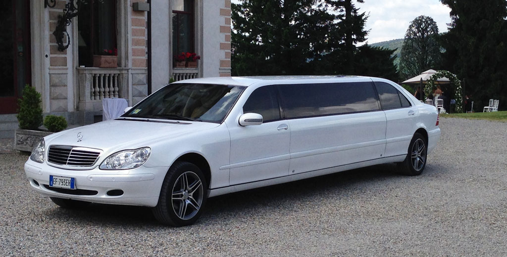 Noleggio limousine compleanno Bergamo